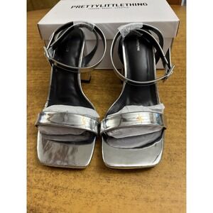 PrettyLittleThing Silver Metallic Block Heel Sandals Square Toe NEW Size 8 US